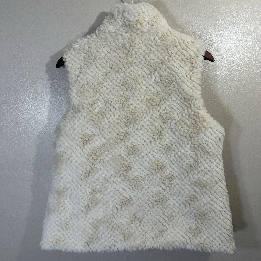 NWOT CJ BANKS Women's Reversible Petite Medium White Quilted Puffer Vest